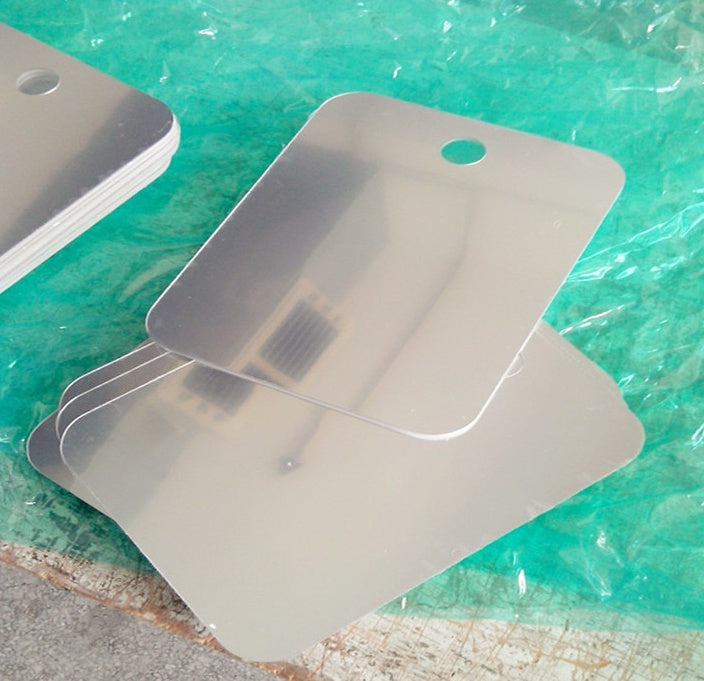 Imagen del producto: Espejo compacto para baño · 173 × 132 mm