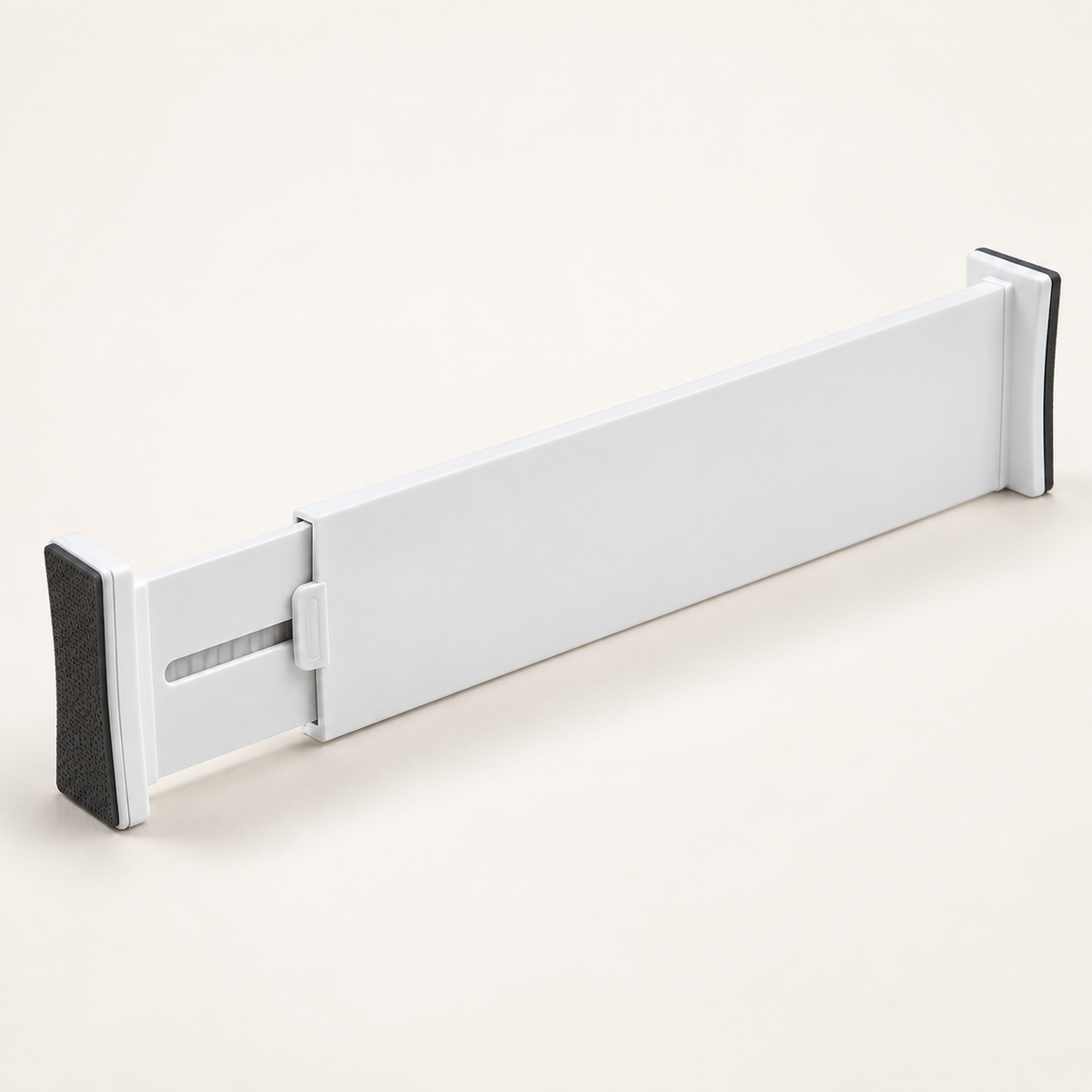 Ilustración conceptual generada con IA de Separador extensible blanco para cajón · M; NO corresponde a una foto de la variante real del proveedor.